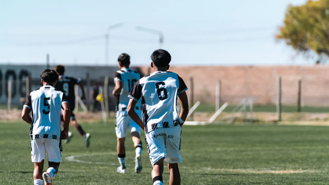 A sports team in matching jerseys